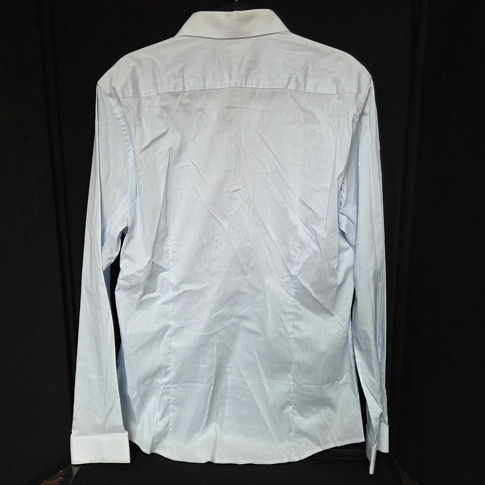 H&M Men's Large Light Blue Pinstripe Button Down Shirt